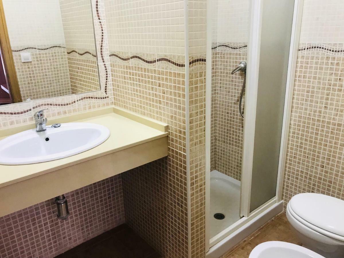 Hostal La Tarayuela Barbate Buitenkant foto